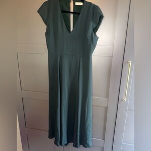 Aritizia Babaton Green Midi Dress